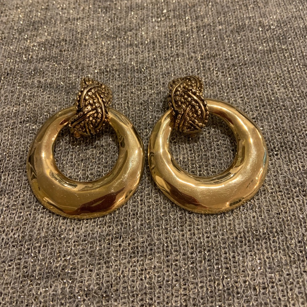 Vintage Gold Tone Earrings